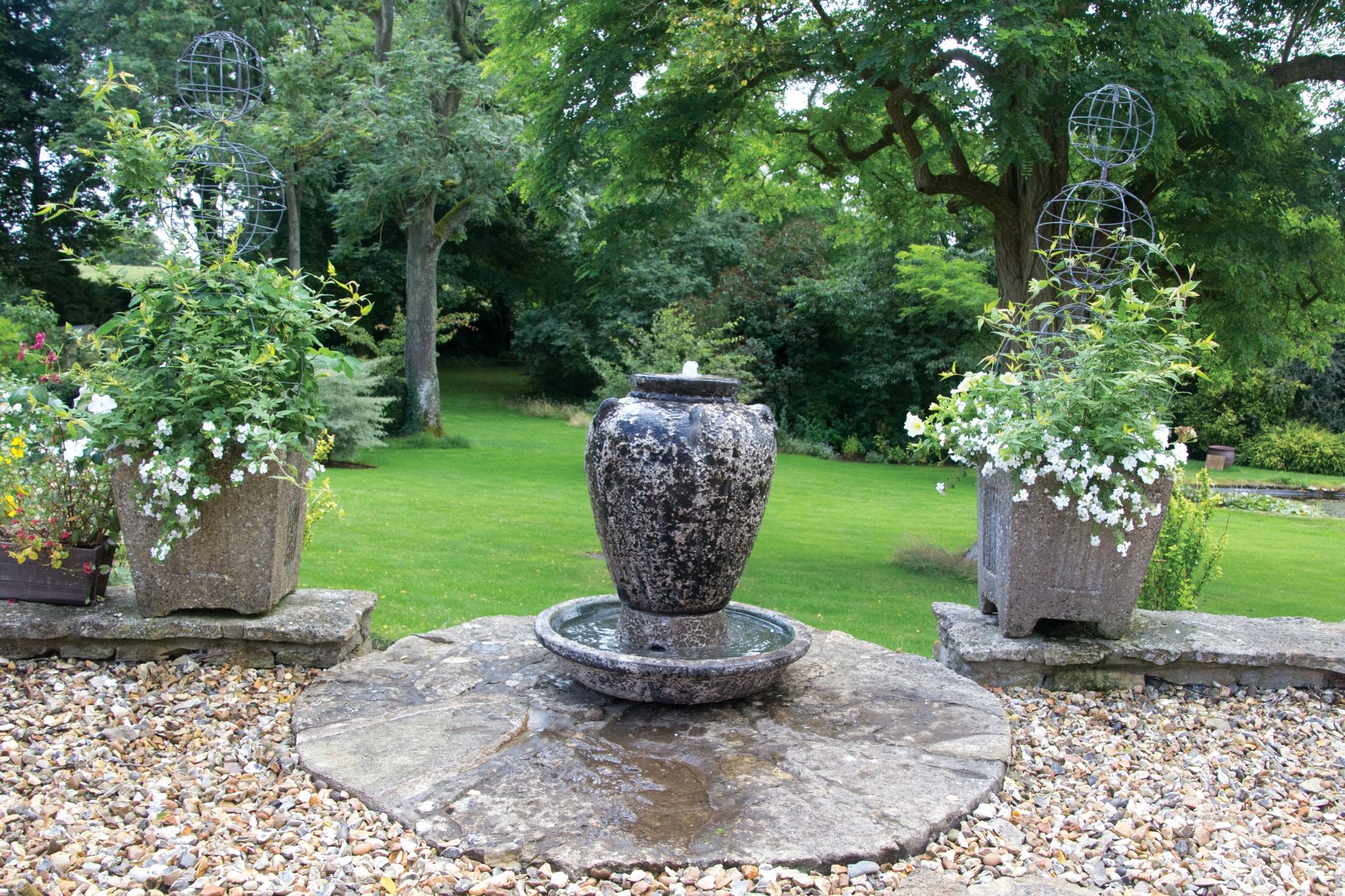 DO NOT USE Ancient Urn Water Feature - Image 3
