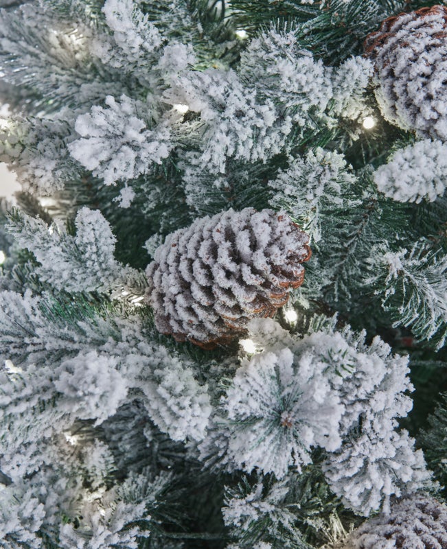 FROSTED WINTERFOLD FIR - 7.5ft
Tree with 600 Warm White LED 5MM bulbs - Image 3