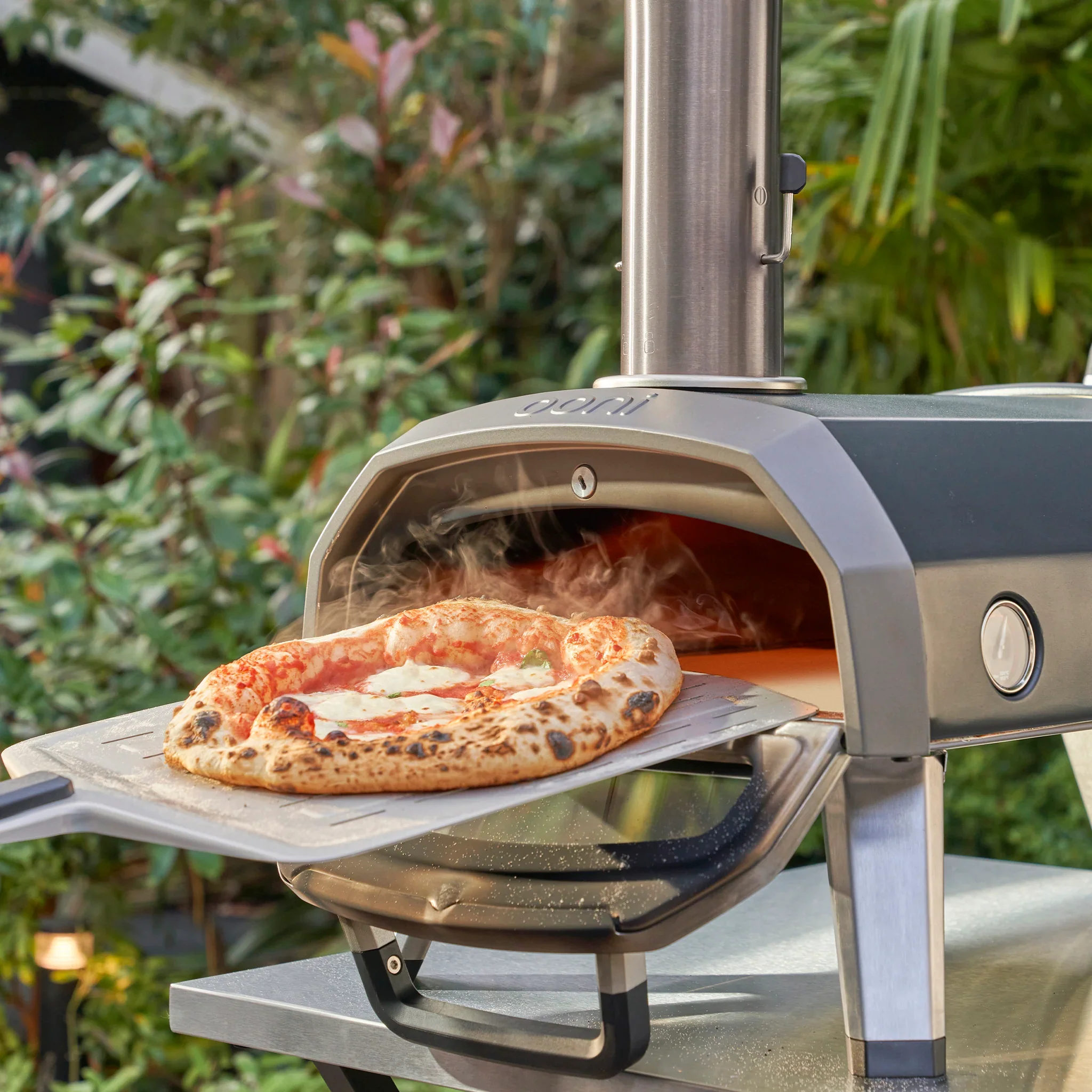 Ooni Karu 12g Multi-Fuel Pizza Oven Bundle - Image 5
