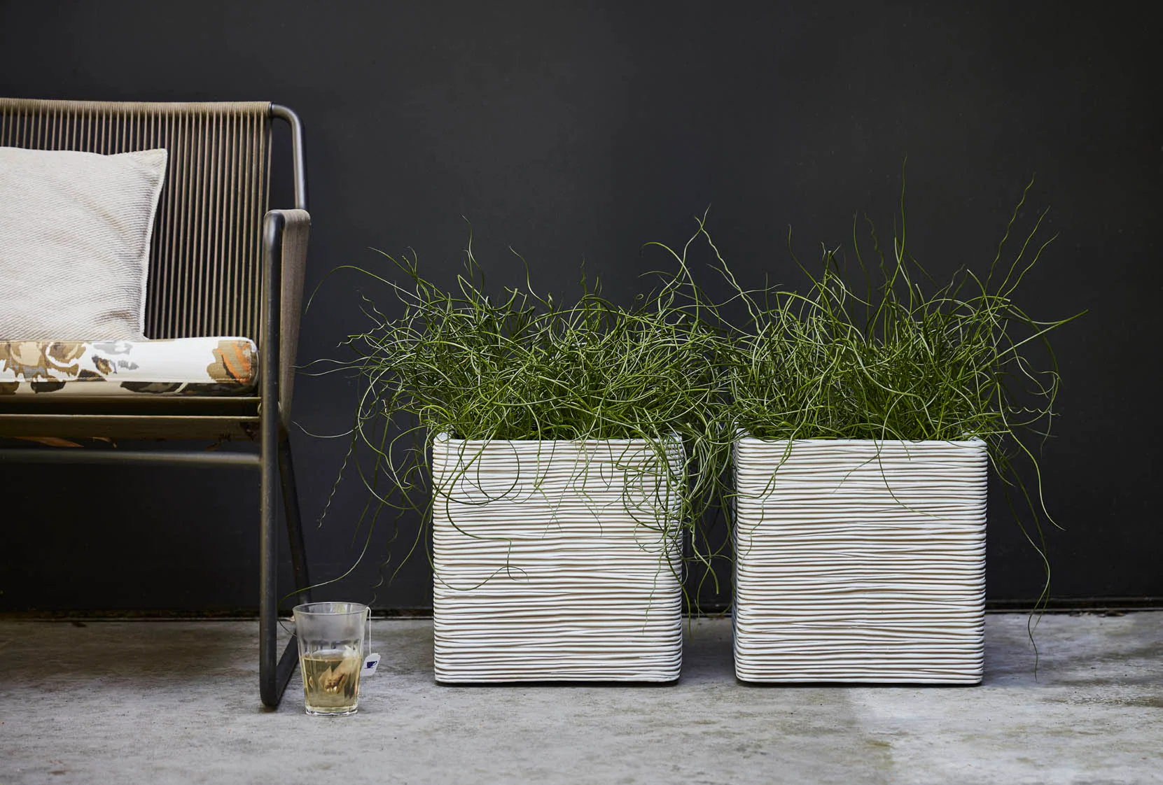 Planter square Rib NL Ivory 30x30x30 - Image 2