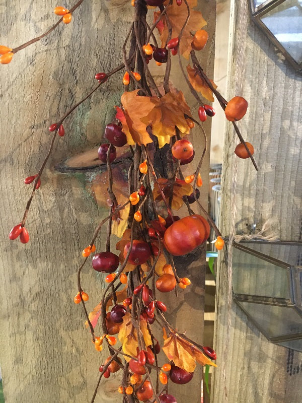 PUMPKIN & PIP BERRY GARLAND 150CM