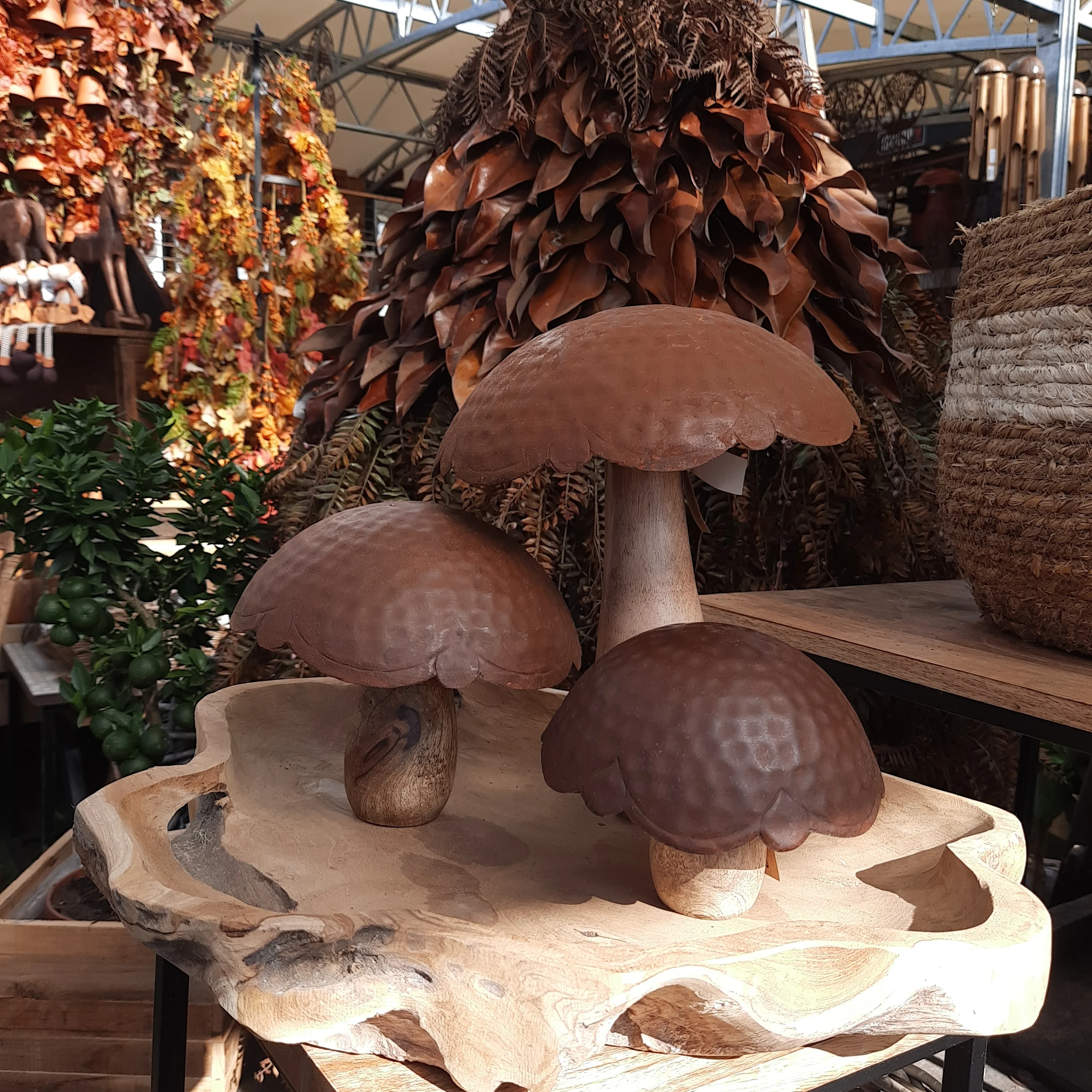 Rusted Mushroom wood Dost (18x18x25cm) - Image 2