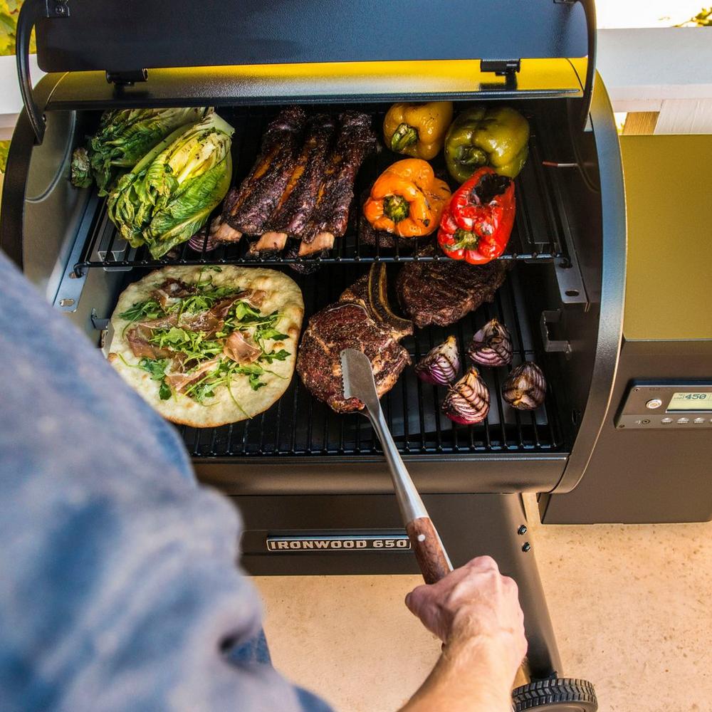 TRAEGER IRONWOOD D2 650 PELLET GRILL - Image 6