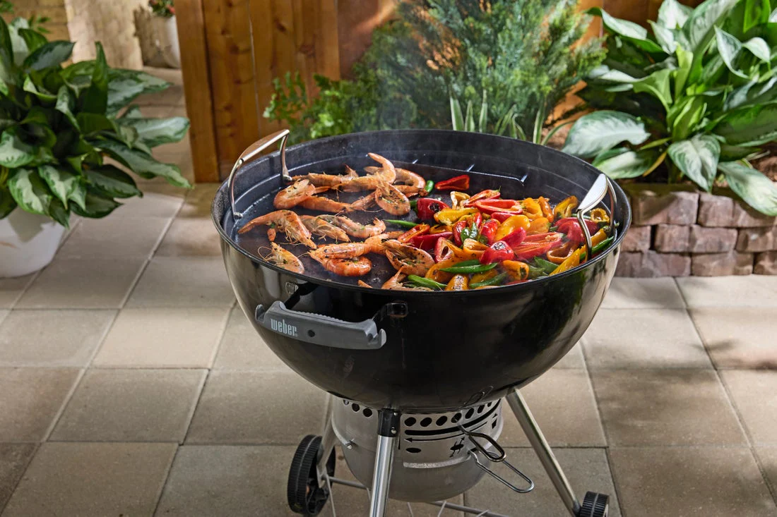 Weber FullSize Griddle (Charcoal 57cm Barbecues) - Image 10