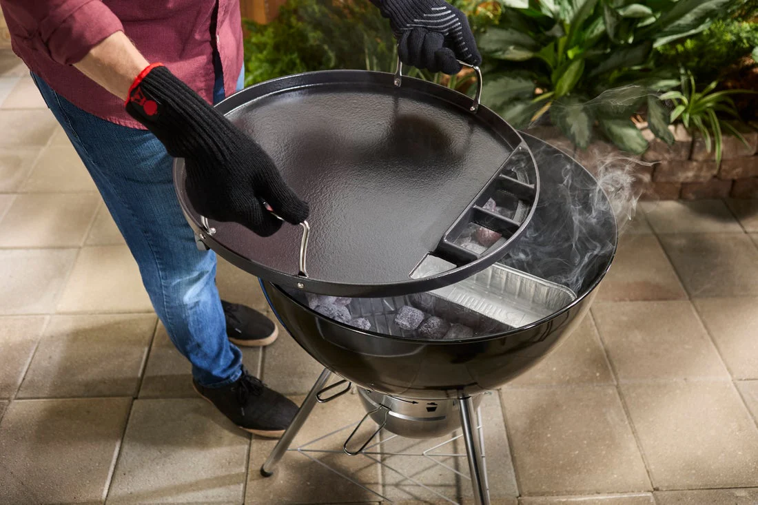 Weber FullSize Griddle (Charcoal 57cm Barbecues) - Image 5