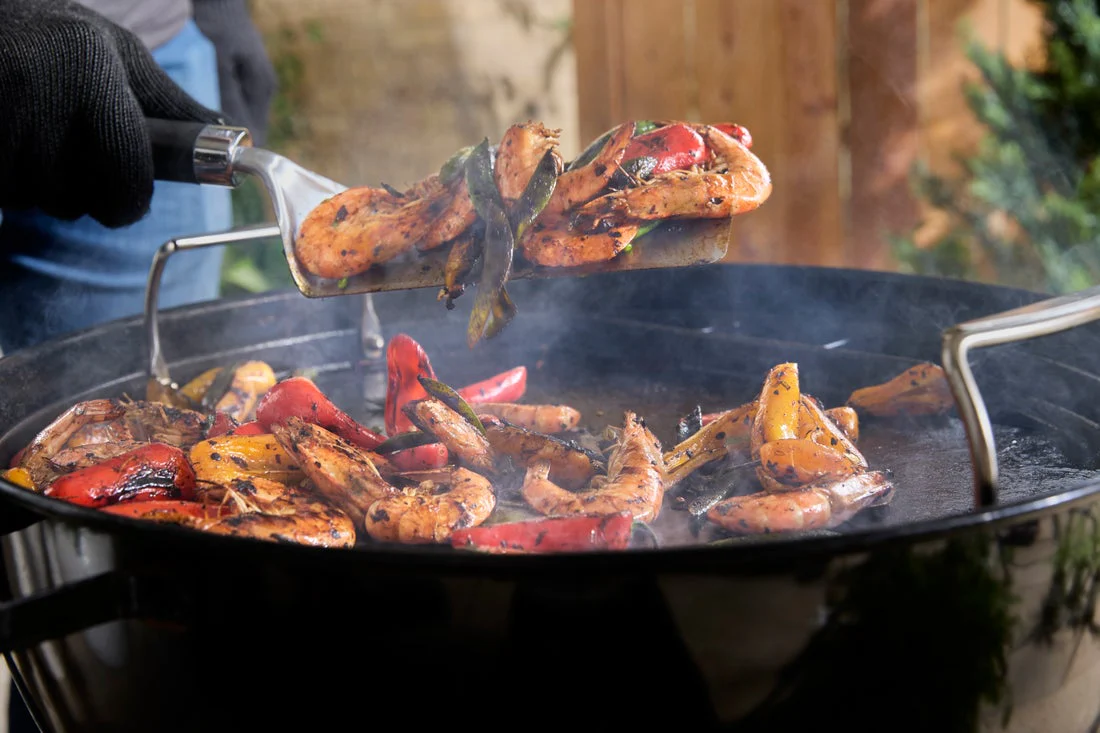 Weber FullSize Griddle (Charcoal 57cm Barbecues) - Image 8
