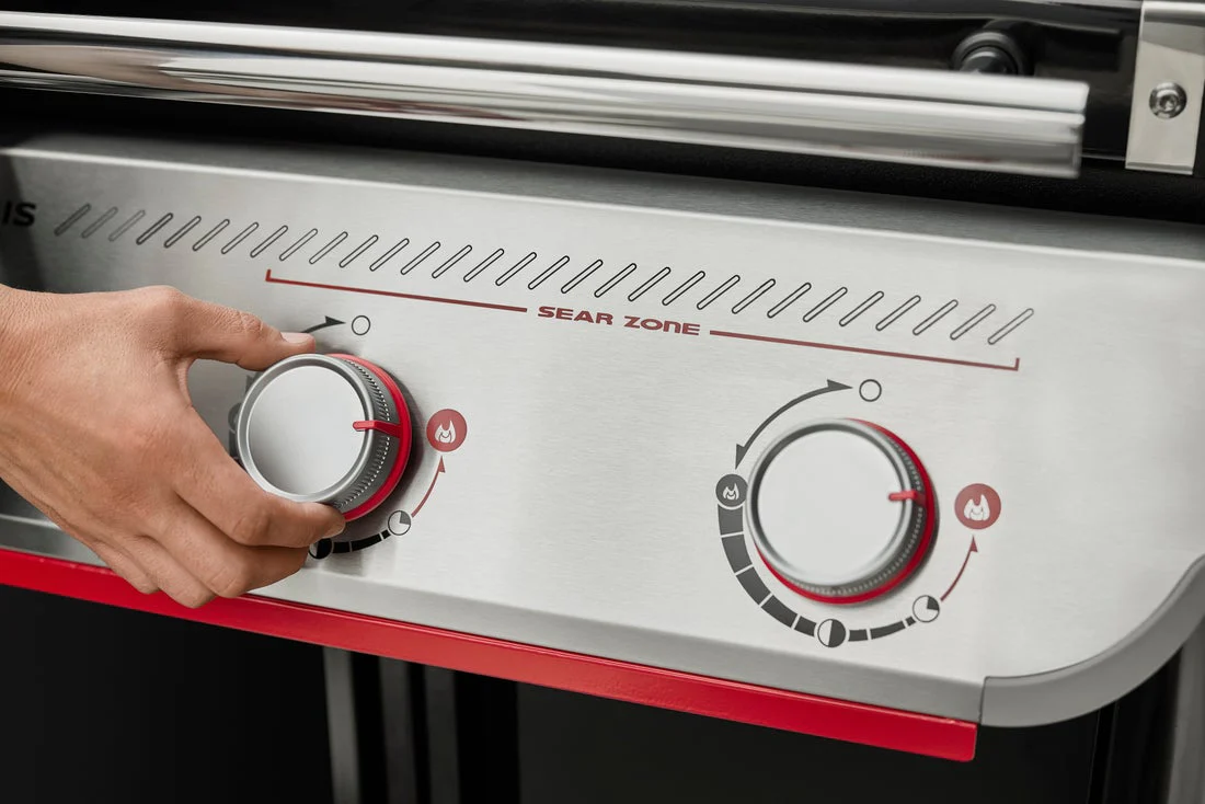 Weber Genesis E-335W Gas Barbecue - Image 5