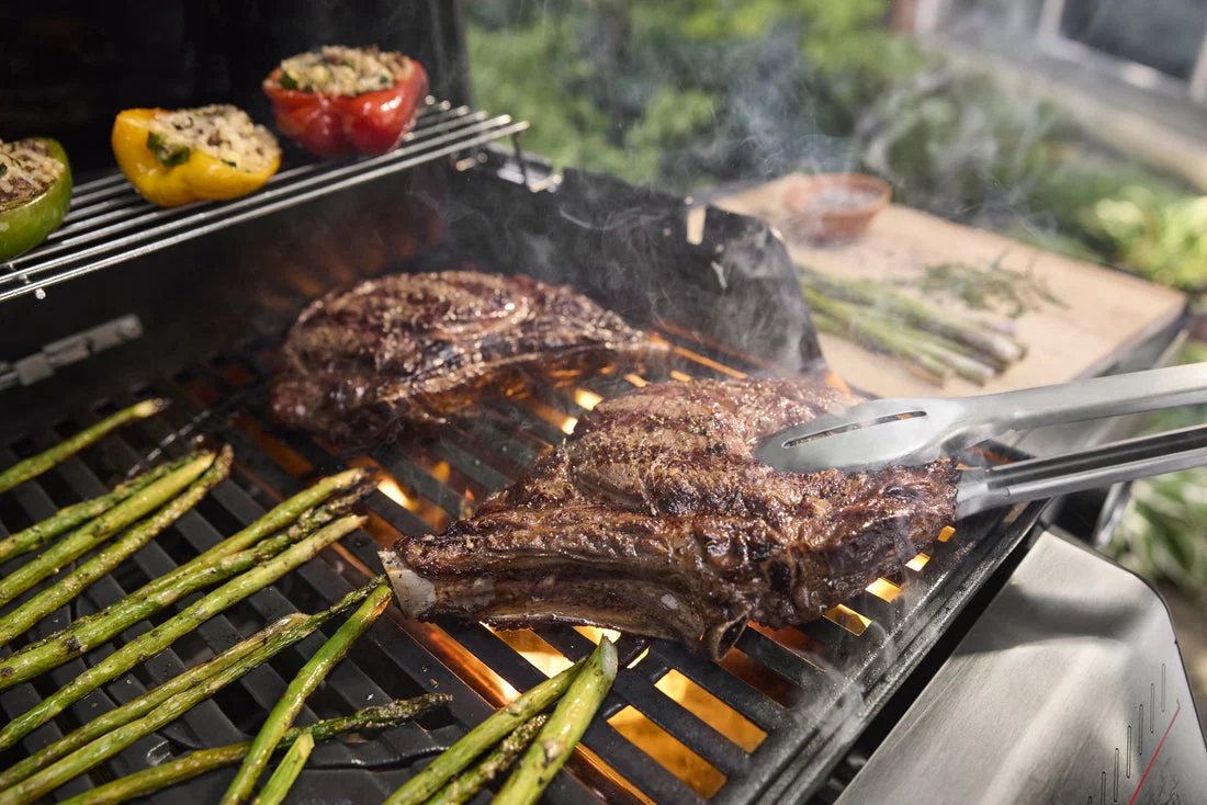 Weber Spirit E-310 Gas Barbecue - Image 5