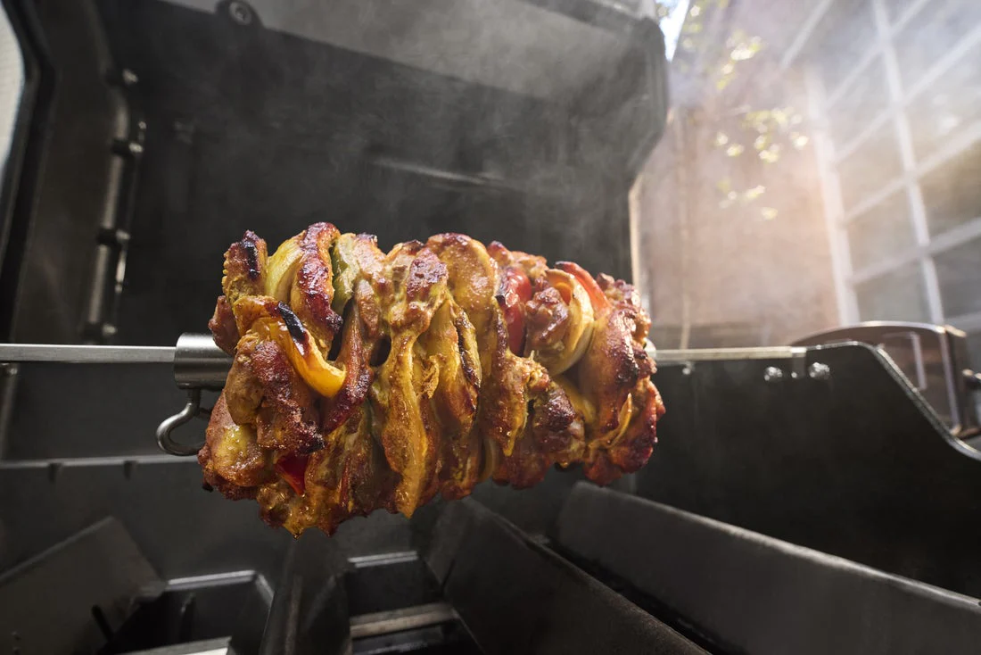 Weber Spirit E-310 Gas Barbecue - Image 7