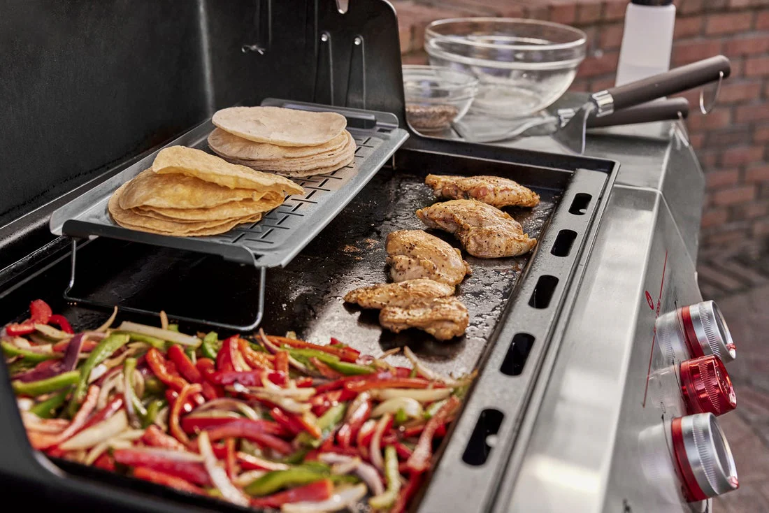 Weber Spirit Full-Size Griddle (Fits Weber Spirit II 300 and Spirit 400 Series) - Image 4