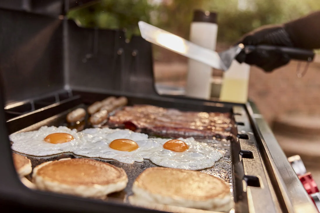 Weber Spirit Full-Size Griddle (Fits Weber Spirit II 300 and Spirit 400 Series) - Image 5