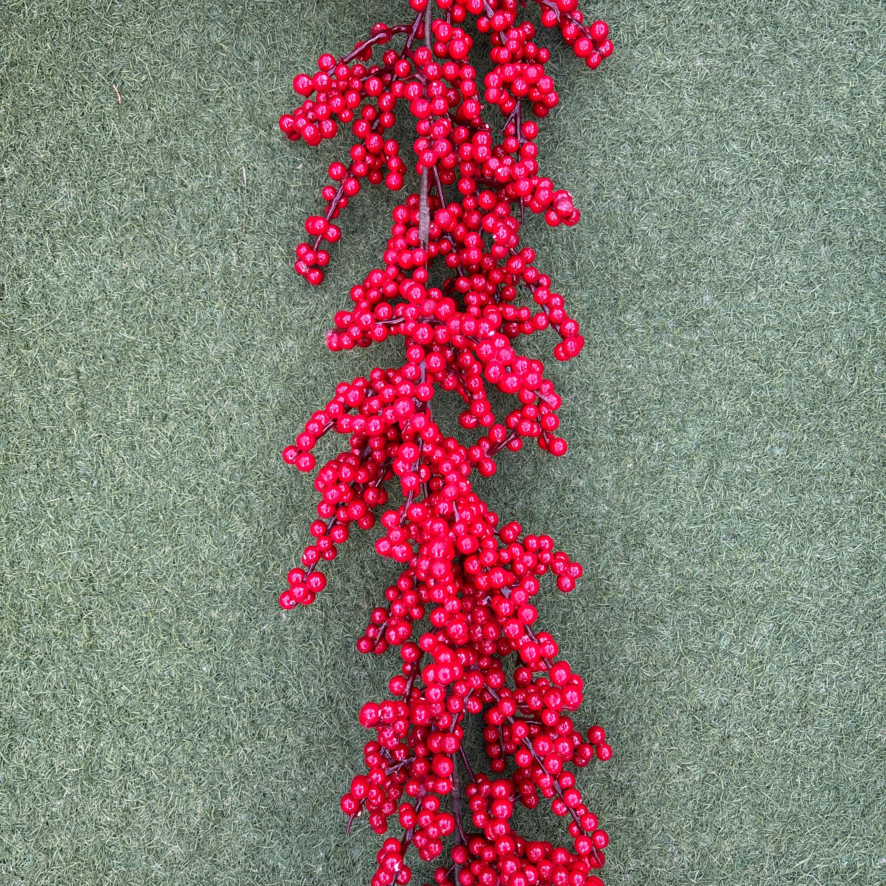 Wild Red Berry Garland 180cm