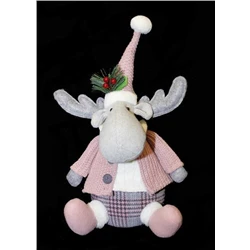 WINTER BLUSH SITTING MOOSE