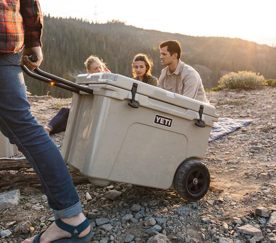 Yeti Tundra Haul Navy - Image 8
